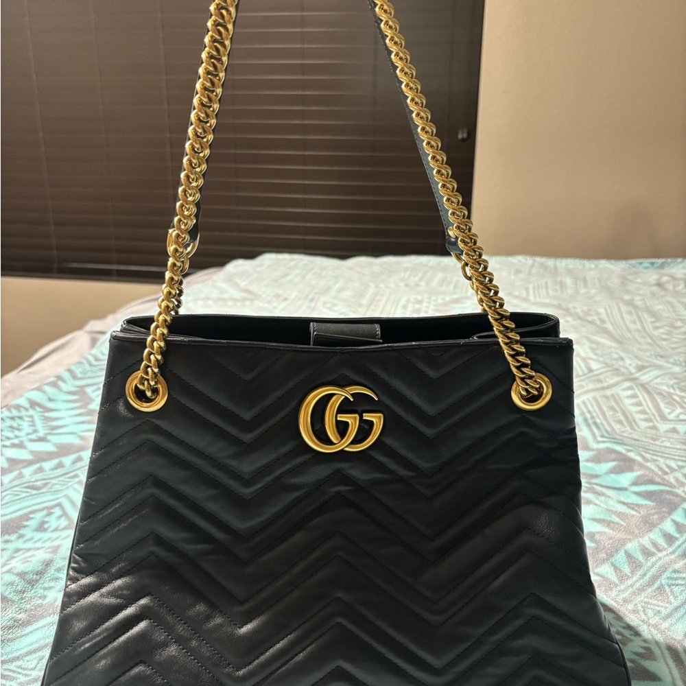 Gucci Marmont Black Leather Shoulder Bag